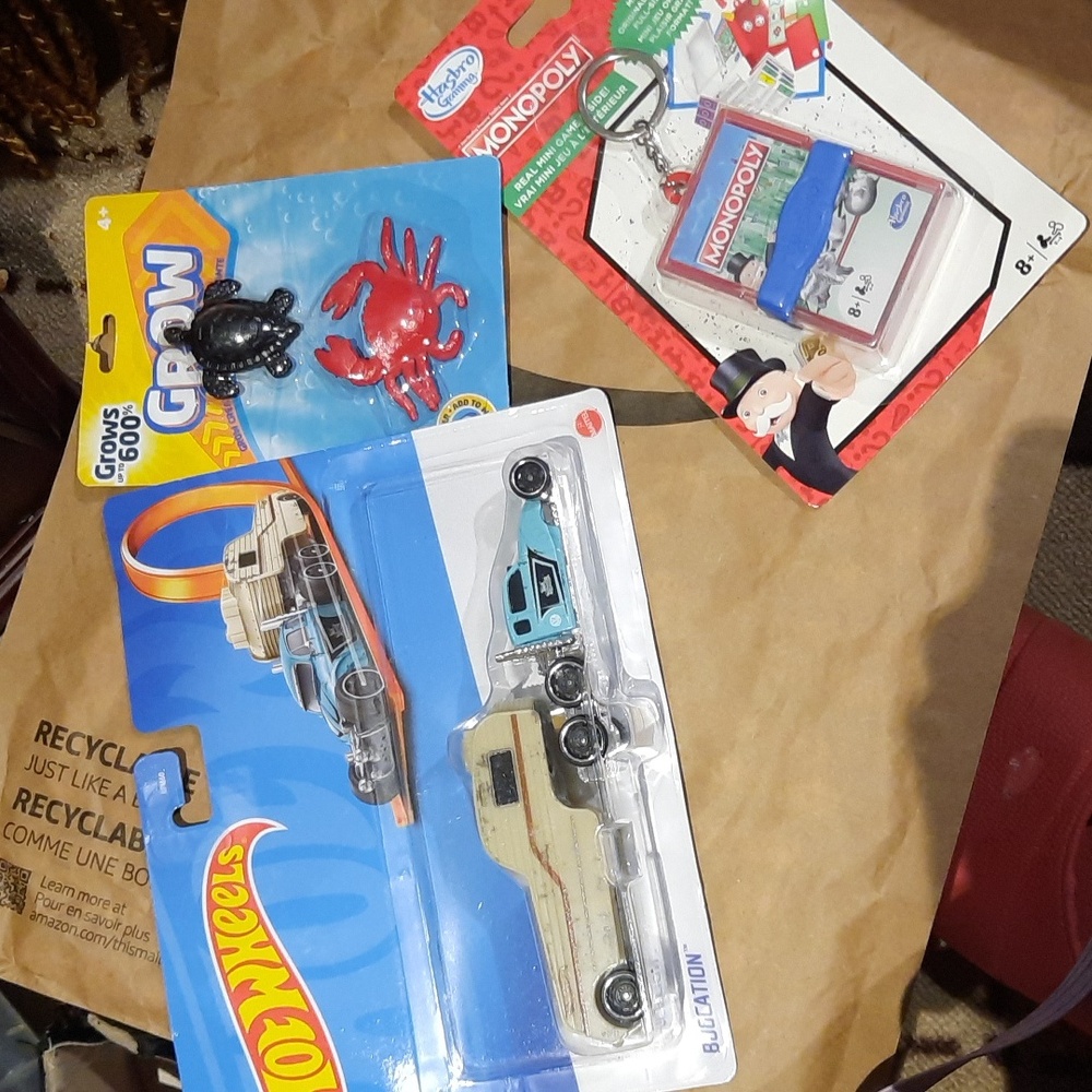 NIP AUTHENTIC HOTWHEELS TRUCK MONOPOLY GAME GRO-CRITTERS BIRTHDAY GIFTS 🎂 🥳